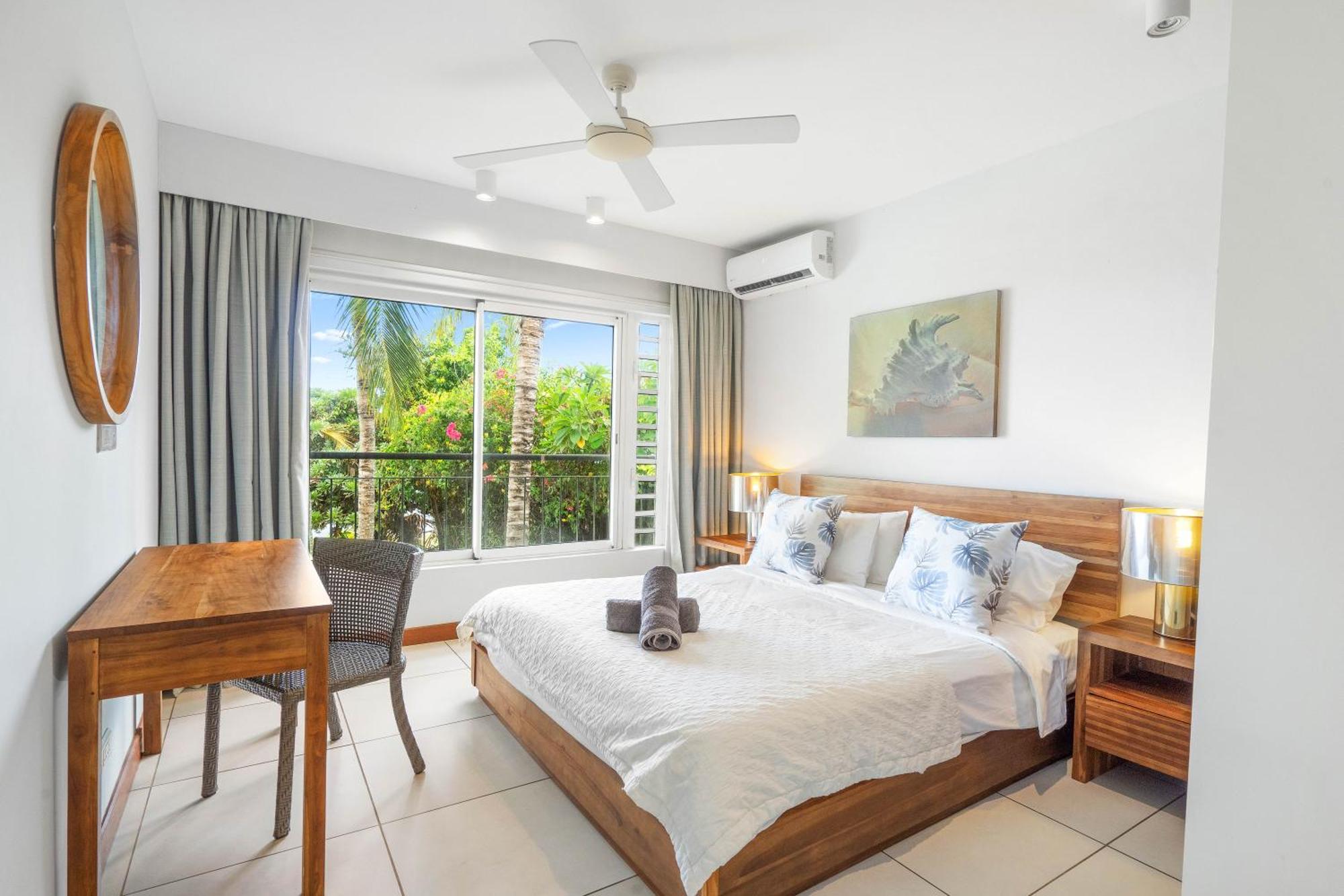Kanope Bay - Holiday Beachfront Apartments Pointe aux Biches Bagian luar foto