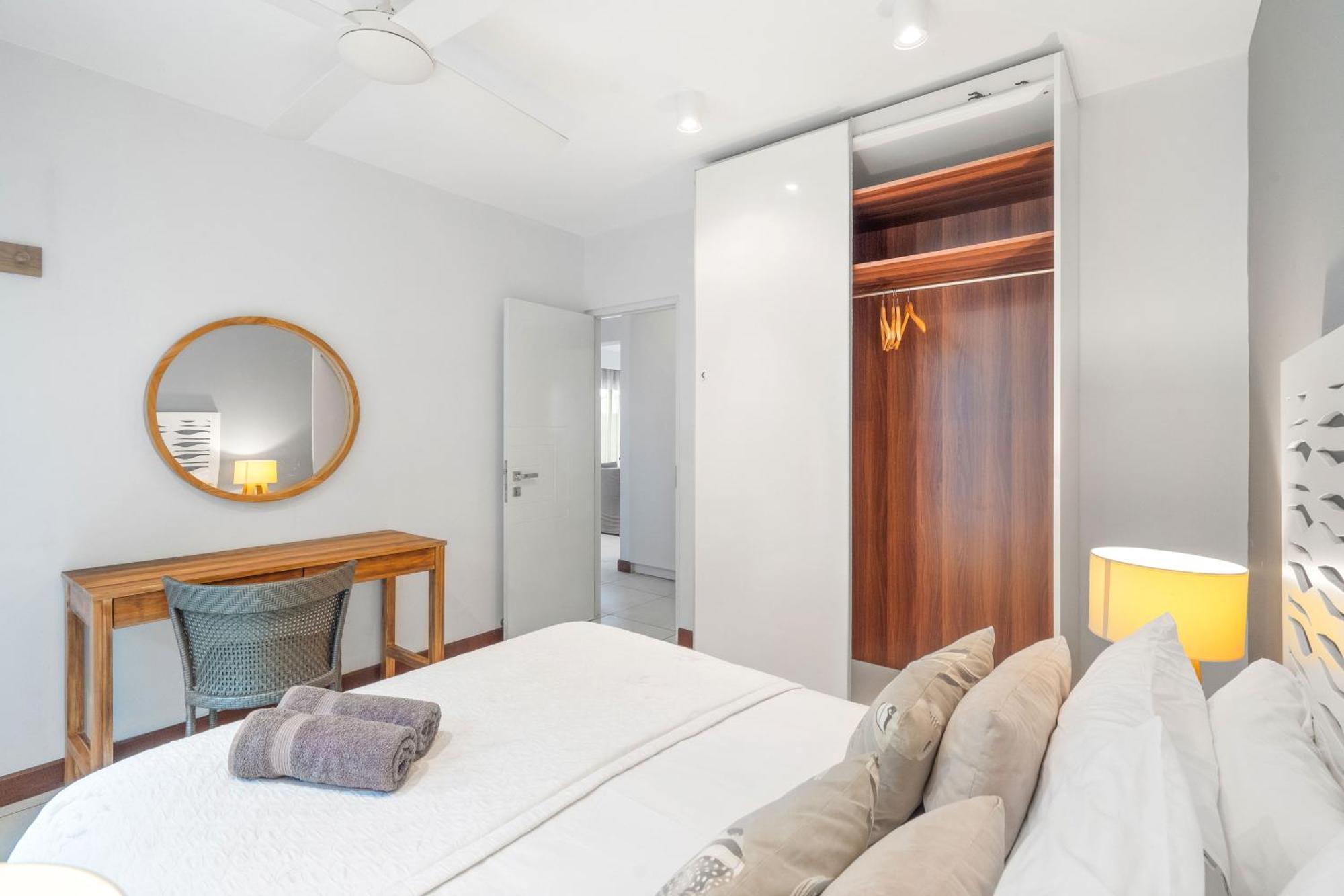Kanope Bay - Holiday Beachfront Apartments Pointe aux Biches Bagian luar foto