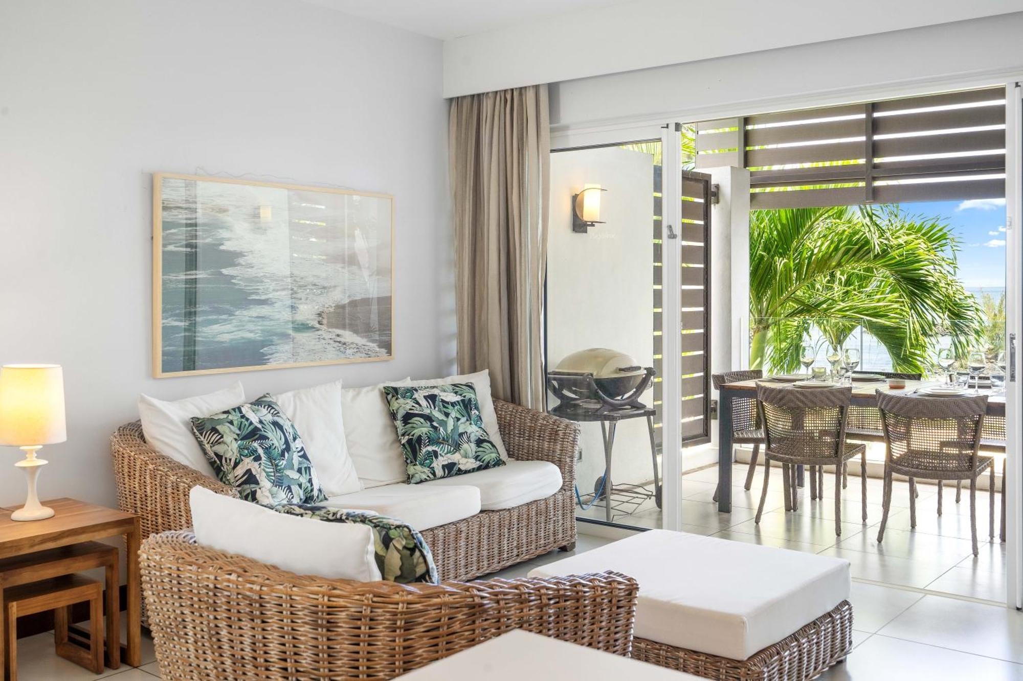 Kanope Bay - Holiday Beachfront Apartments Pointe aux Biches Bagian luar foto