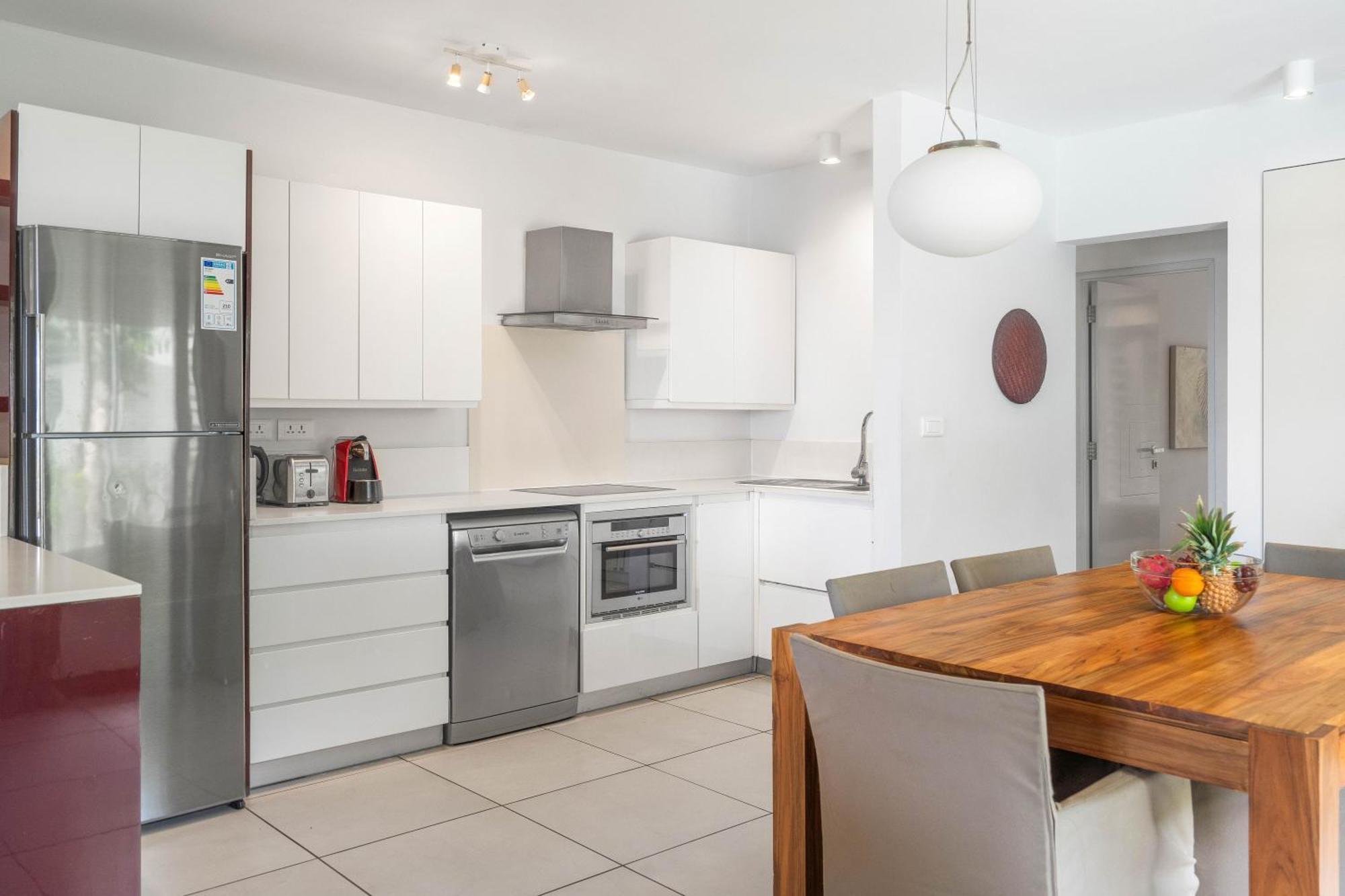 Kanope Bay - Holiday Beachfront Apartments Pointe aux Biches Bagian luar foto